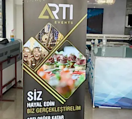 Roll-Up Banner (3)