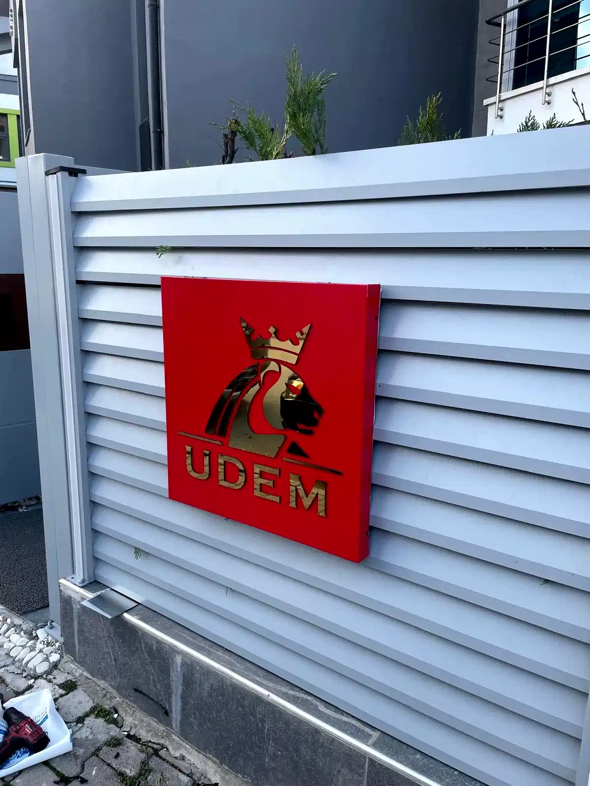 kapi-giris-tabelasi-uretim-2